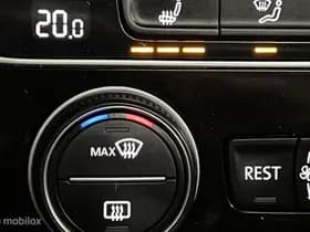 Volkswagen Passat thumbnail 25