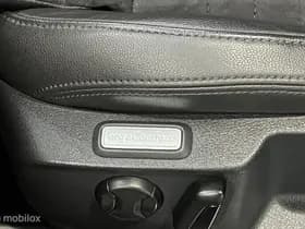 Volkswagen Passat thumbnail 36