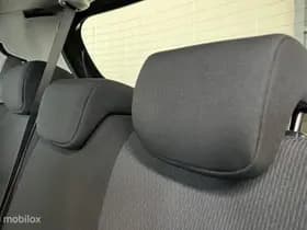 Toyota Yaris thumbnail 11