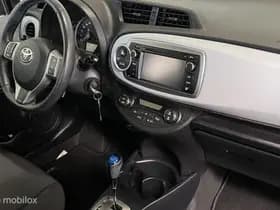 Toyota Yaris thumbnail 16