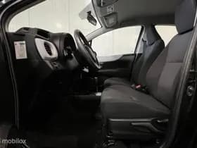 Toyota Yaris thumbnail 26