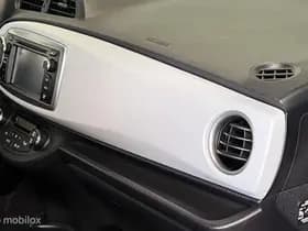 Toyota Yaris thumbnail 27