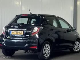 Toyota Yaris thumbnail 6