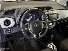 Toyota Yaris thumbnail 7