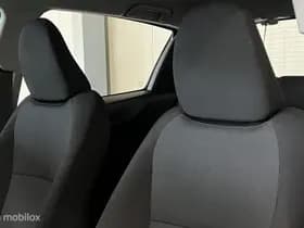Toyota Yaris thumbnail 9