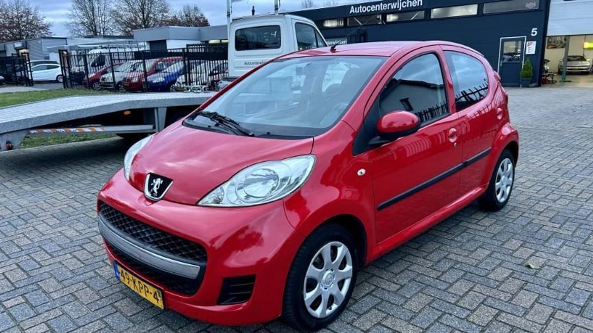 Peugeot 107 — foto 1