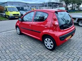 Peugeot 107 thumbnail 2