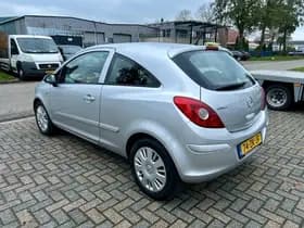 Opel Corsa thumbnail 2