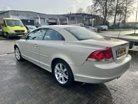 Volvo C70 thumbnail 3