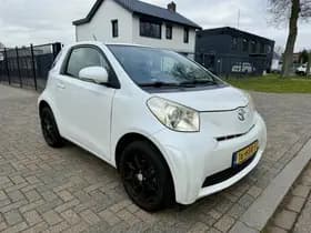 Toyota IQ thumbnail 5
