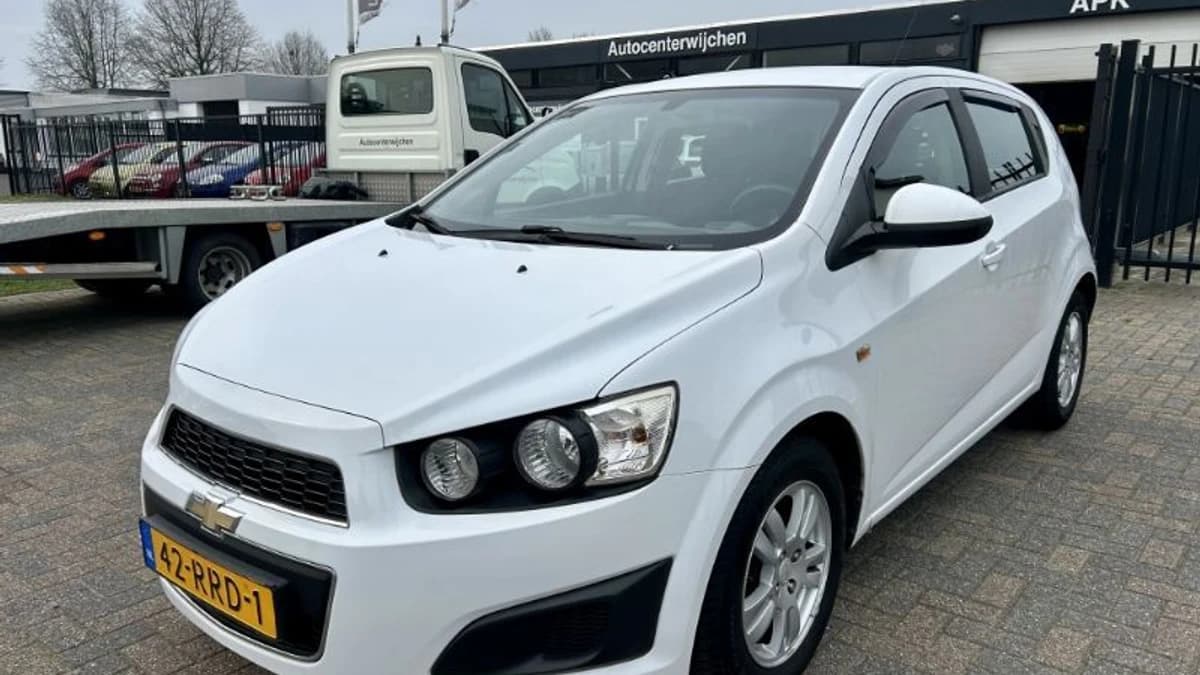 Chevrolet Aveo — foto 1