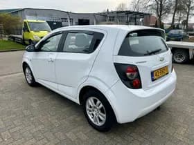 Chevrolet Aveo thumbnail 2