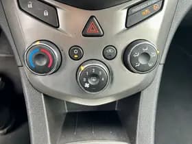 Chevrolet Aveo thumbnail 13