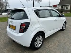 Chevrolet Aveo thumbnail 4