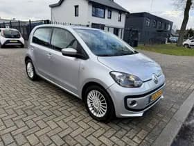 Volkswagen Up! thumbnail 5