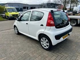 Peugeot 107 thumbnail 2