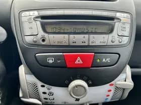 Peugeot 107 thumbnail 12