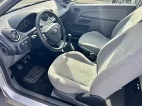 Ford Fiesta thumbnail 9
