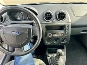 Ford Fiesta thumbnail 10