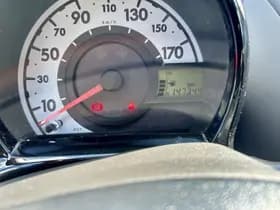 Toyota Aygo thumbnail 11