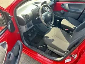 Toyota Aygo thumbnail 10