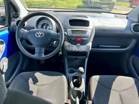 Toyota Aygo thumbnail 9
