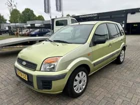 Ford Fusion thumbnail 1