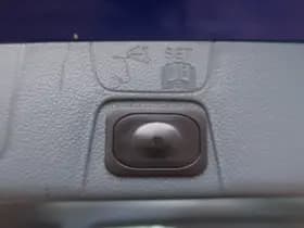 Ford C-Max thumbnail 12