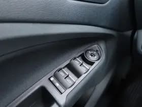 Ford C-Max thumbnail 15