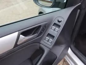 Volkswagen Golf thumbnail 14