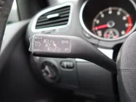 Volkswagen Golf thumbnail 17