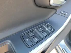 Volvo S60 thumbnail 16