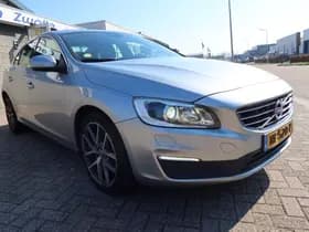 Volvo S60 thumbnail 5