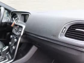 Volvo V40 thumbnail 12