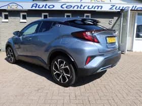 Toyota C-HR thumbnail 3