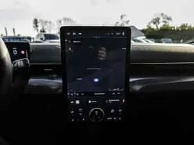 Ford Mustang thumbnail 28