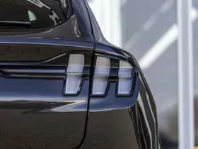 Ford Mustang thumbnail 39