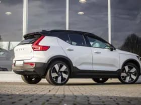 Volvo XC40 thumbnail 3