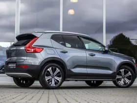 Volvo XC40 thumbnail 3