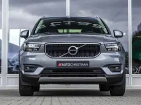 Volvo XC40 thumbnail 4