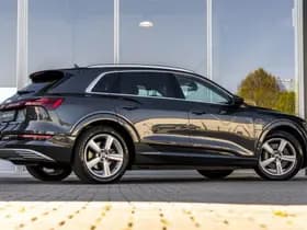 Audi e-tron thumbnail 3