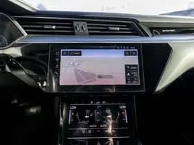 Audi e-tron thumbnail 23