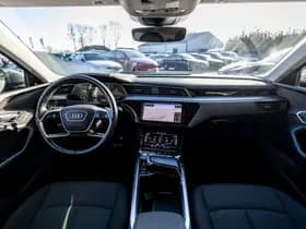 Audi e-tron thumbnail 29