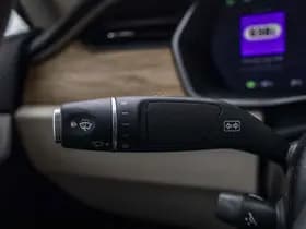 Tesla Model S thumbnail 36