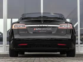 Tesla Model S thumbnail 5