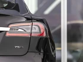 Tesla Model S thumbnail 43