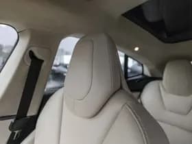 Tesla Model S thumbnail 56