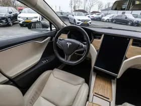 Tesla Model S thumbnail 64