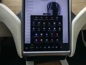 Tesla Model S thumbnail 66