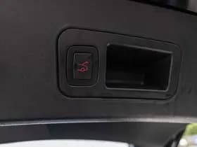 Tesla Model S thumbnail 83